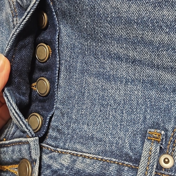 NWT Good American Denim Shorts - Picture 6 of 12